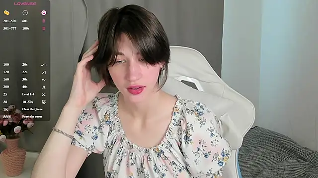 Carolina Lu online show from June 2026 02:23:01 AM