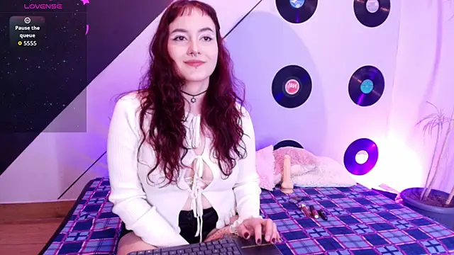 Allissa Noir online show from July 2026 02:44:01 AM