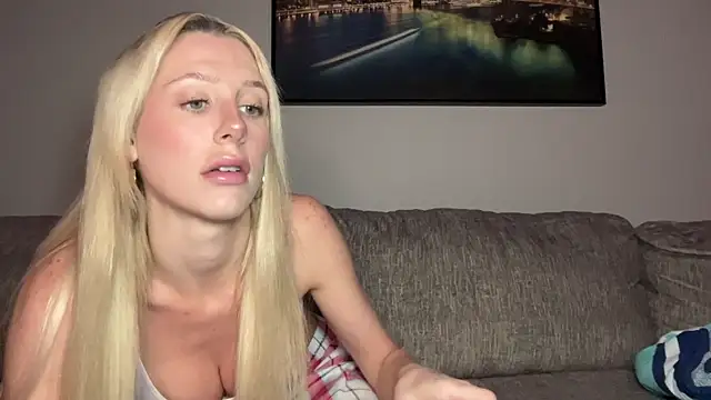 chelseapaigee online show from June 2026 03:11:02 AM