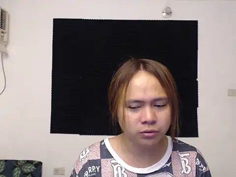 AlluringModel online show from May 2026 07:35:02 AM