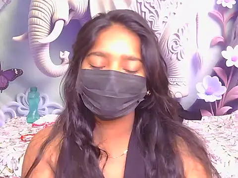Snapshot of bold-kiyara chatting on June 2026 05:49:01 AM bold-kiyara online show from June 2026 05:49:01 AM