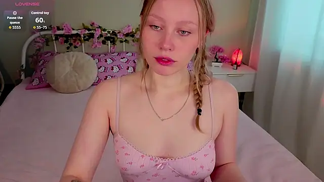 Snapshot of AngelBlaze chatting on July 2026 05:10:02 AM AngelBlaze online show from July 2026 05:10:02 AM