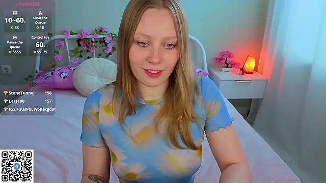 Snapshot of AngelBlaze chatting on July 2026 10:39:01 AM AngelBlaze online show from July 2026 10:39:01 AM