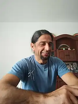 Nightcrawlers online show from July 2026 07:07:01 PM