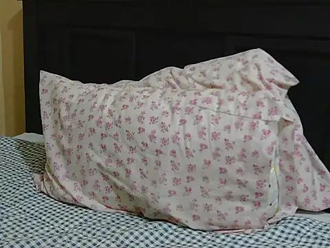 kinkydolll online show from July 2026 11:17:02 AM