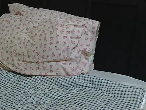 kinkydolll online show from July 2026 02:13:01 PM