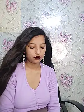 Queen Rosyy online show from June 2026 04:32:02 AM