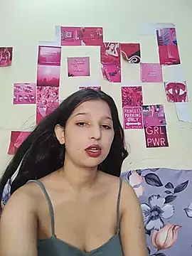 Queen Rosyy online show from July 2026 03:24:02 AM