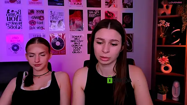 naomi perl online show from July 2026 09:23:01 AM
