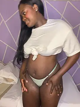 Snapshot of Ebony_Rose1 chatting on June 2026 01:16:02 AM Ebony Rose1 online show from June 2026 01:16:02 AM