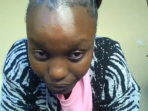 Snapshot of Legit_Queenn chatting on July 2026 02:00:01 PM Legit Queenn online show from July 2026 02:00:01 PM