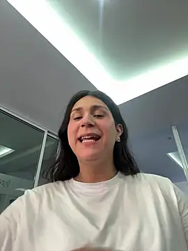 Snapshot of AryloverX chatting on July 2026 09:09:02 PM AryloverX online show from July 2026 09:09:02 PM