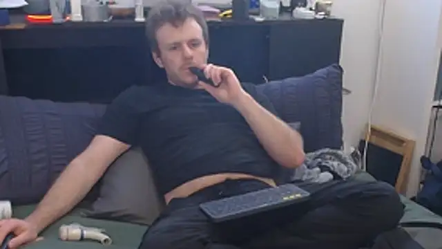 Snapshot of kinkyboipig chatting on July 2026 07:01:02 AM kinkyboipig online show from July 2026 07:01:02 AM