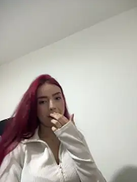 Snapshot of Mistic_Cherry_ chatting on June 2026 02:35:01 AM Mistic Cherry online show from June 2026 02:35:01 AM