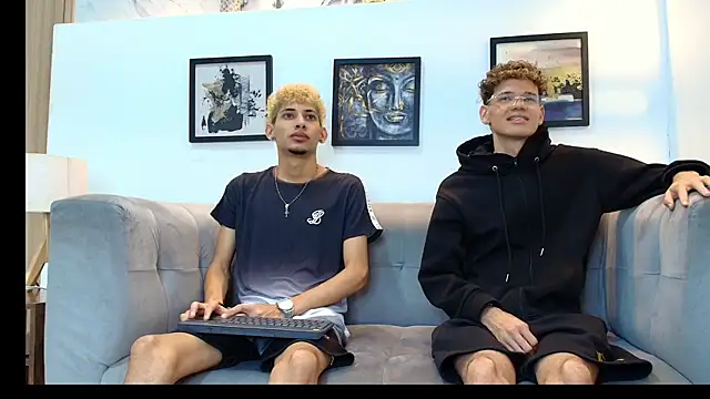 Hot skinny guys online show from June 2026 07:35:02 PM