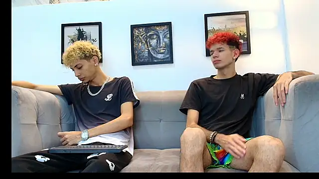Hot skinny guys online show from June 2026 07:20:01 PM