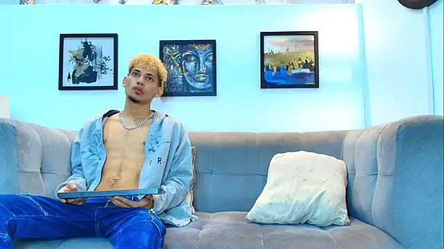 Hot skinny guys online show from July 2026 01:30:02 AM