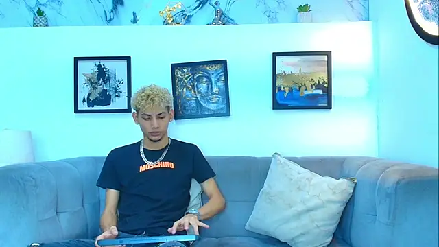 Hot skinny guys online show from July 2026 01:36:01 AM