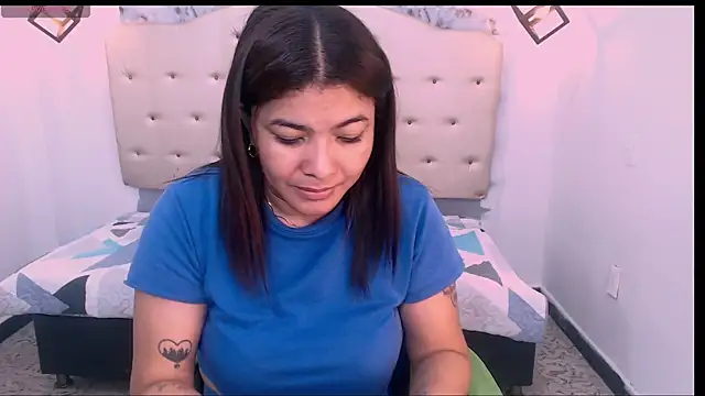 brenda-hot21 online show from June 2026 12:02:02 AM