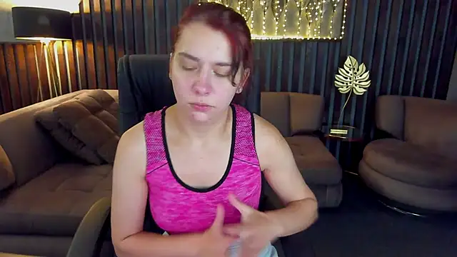 Livia Shy online show from July 2026 05:25:02 AM