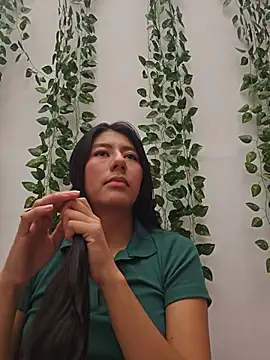 Carla Alvez online show from July 2026 05:30:01 PM