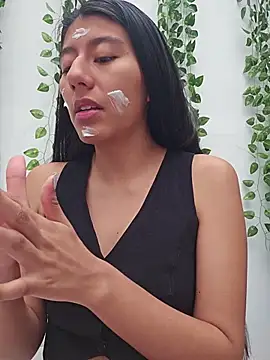 Carla Alvez online show from July 2026 02:35:02 PM