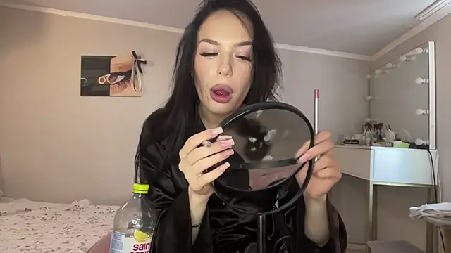 amelialiana online show from July 2026 06:32:01 AM