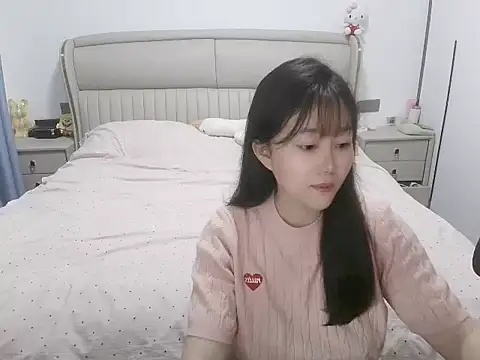 Snapshot of Emgirl-00 chatting on June 2026 02:19:02 PM Emgirl-00 online show from June 2026 02:19:02 PM