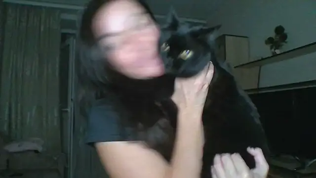 Snapshot of Mia_Salamanka chatting on July 2026 03:32:01 PM Mia Salamanka online show from July 2026 03:32:01 PM