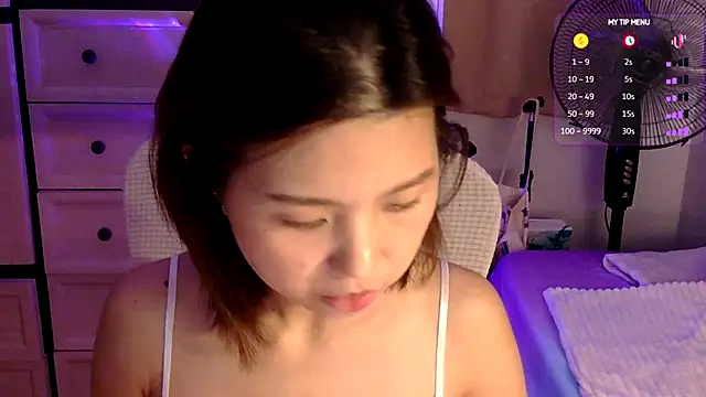 urgrl portia online show from July 2026 11:04:02 AM