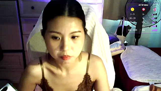 urgrl portia online show from July 2026 10:18:02 AM