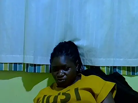 Snapshot of CURVY-CORAZZON chatting on June 2026 05:34:02 PM CURVY-CORAZZON online show from June 2026 05:34:02 PM