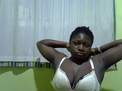 Snapshot of CURVY-CORAZZON chatting on July 2026 04:40:01 AM CURVY-CORAZZON online show from July 2026 04:40:01 AM