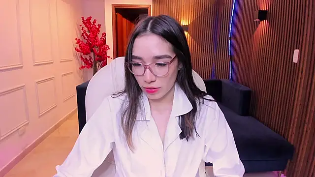 Emma caarter  online show from July 2026 03:15:01 AM