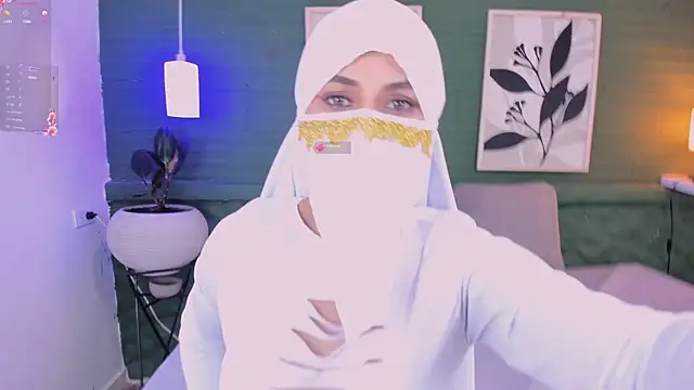 aisha k online show from July 2026 10:39:02 PM
