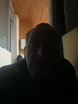 GeldenKuy online show from June 2026 07:31:02 PM
