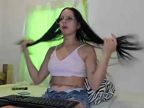 miimii lovee online show from June 2026 07:05:01 PM