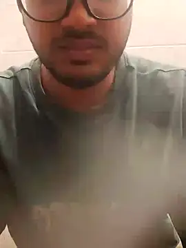 Snapshot of Tamilan_fucks chatting on June 2026 03:11:01 AM Tamilan fucks online show from June 2026 03:11:01 AM