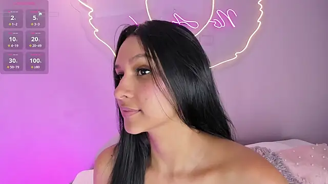 TalianaHernandez online show from July 2026 04:53:01 PM