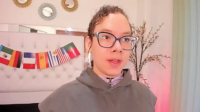 ParisMendez online show from July 2026 11:19:02 AM