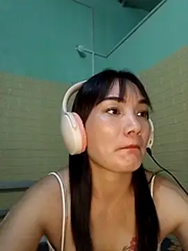 Snapshot of Voiva11 chatting on July 2026 03:03:02 PM Voiva11 online show from July 2026 03:03:02 PM