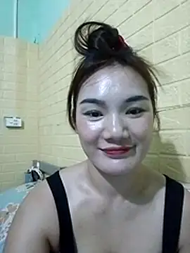 Snapshot of Voiva11 chatting on July 2026 03:53:02 PM Voiva11 online show from July 2026 03:53:02 PM