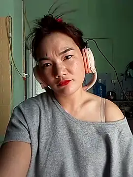 Snapshot of Voiva11 chatting on July 2026 06:10:02 AM Voiva11 online show from July 2026 06:10:02 AM