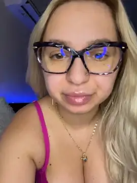 Snapshot of xLexi chatting on July 2026 04:02:02 PM xLexi online show from July 2026 04:02:02 PM