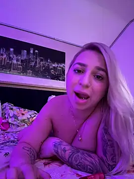 Snapshot of xLexi chatting on July 2026 08:11:01 PM xLexi online show from July 2026 08:11:01 PM