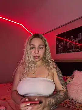 Snapshot of xLexi chatting on July 2026 10:21:02 AM xLexi online show from July 2026 10:21:02 AM