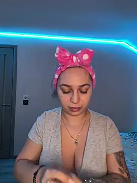 Snapshot of xLexi chatting on July 2026 05:32:01 AM xLexi online show from July 2026 05:32:01 AM