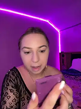 Snapshot of xLexi chatting on July 2026 05:05:01 PM xLexi online show from July 2026 05:05:01 PM