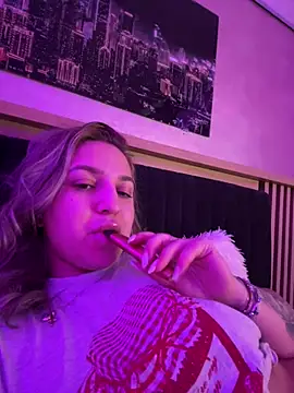 Snapshot of xLexi chatting on July 2026 12:45:02 PM xLexi online show from July 2026 12:45:02 PM
