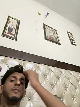 Snapshot of ronnnnn718 chatting on August 2026 10:51:01 AM ronnnnn718 online show from August 2026 10:51:01 AM